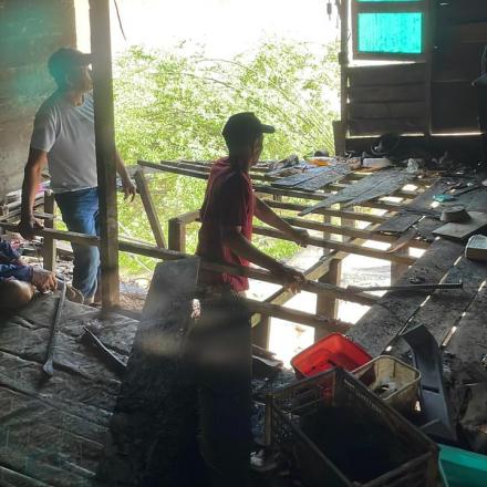 Bencana Longsor di Desa Tanah Abang Ancam Permukiman Warga,Pemerintah Desa Tanah Abang Tinjau Lokasi